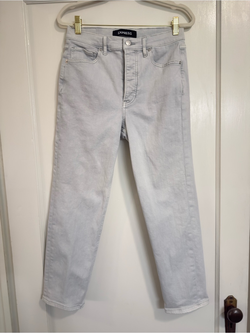 Express Women’s Light Gray Slim Straight Jeans